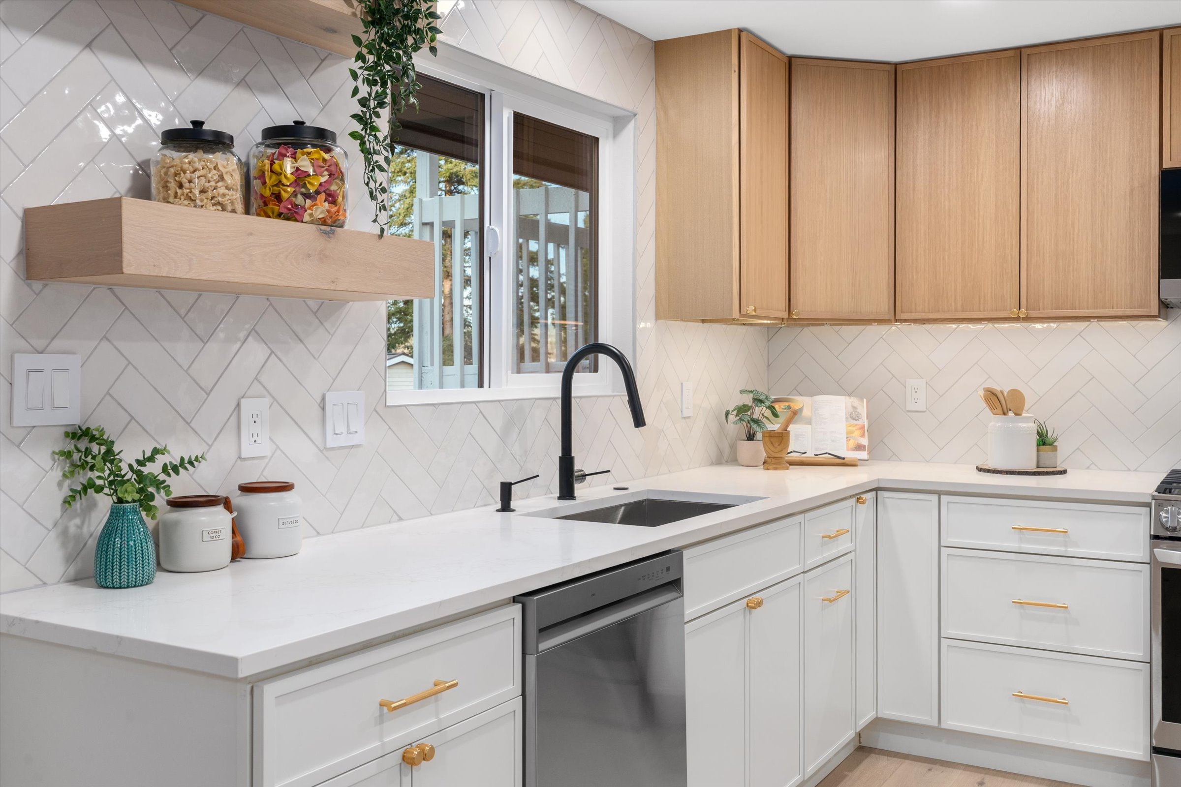 Modern custom home in Bellevue, WA