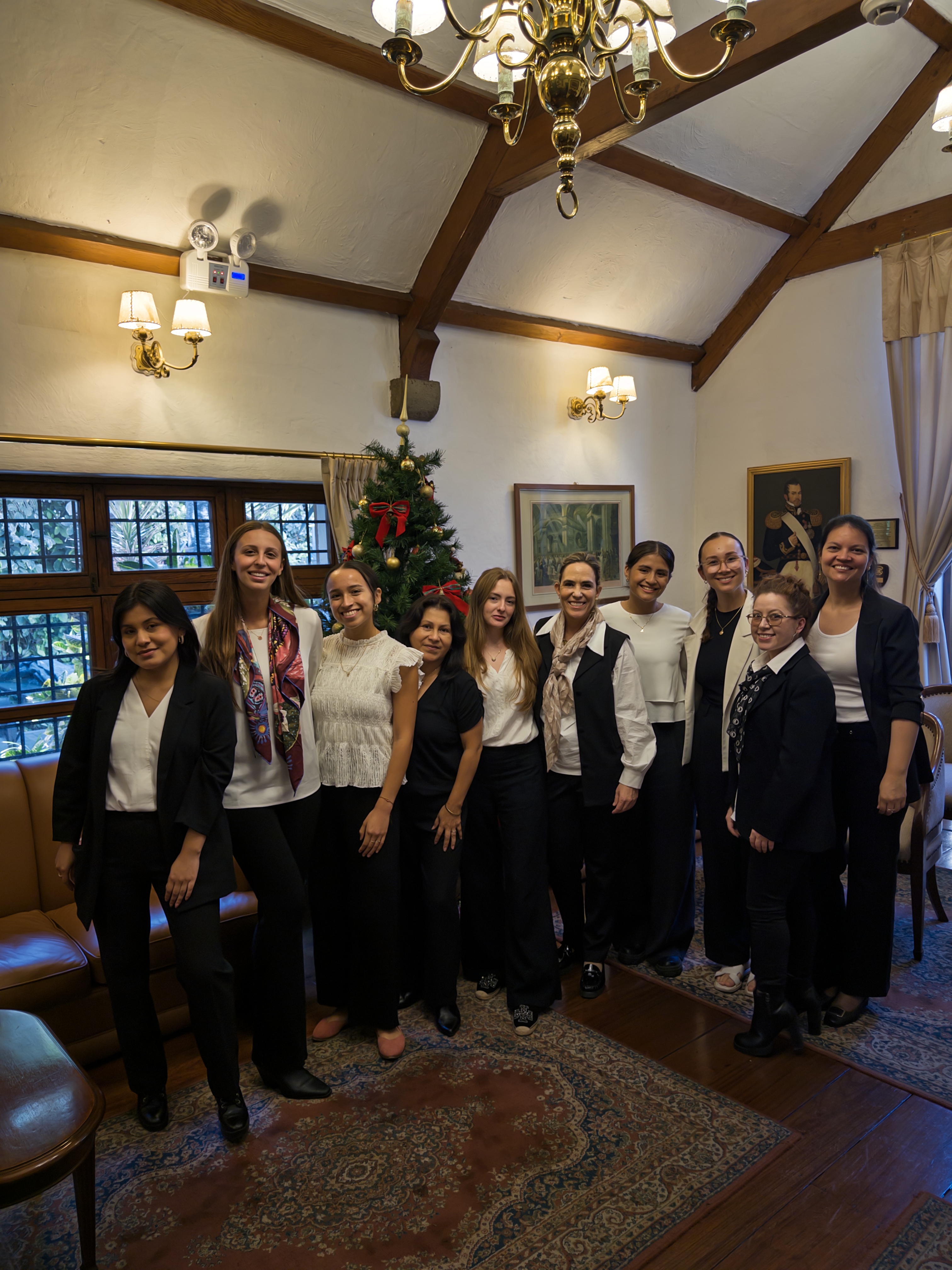 Pre-Departure Presentations: Preparando a nuestros estudiantes para experiencias educativas internacionales