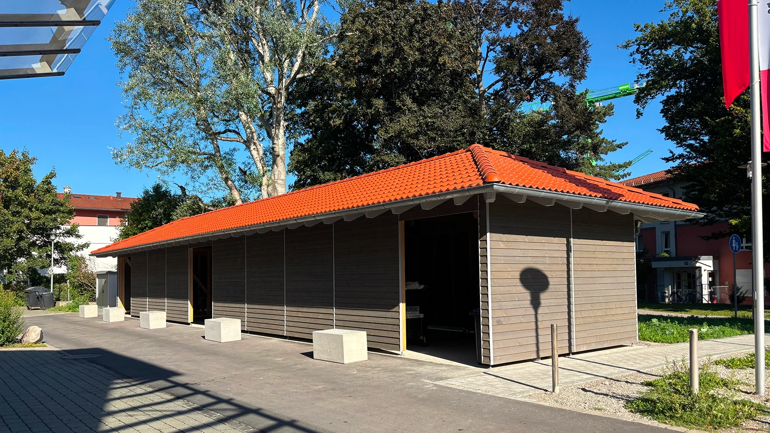 Neu errichtetes Müllhaus am Seniorenzentrum nach Brandschadensanierung