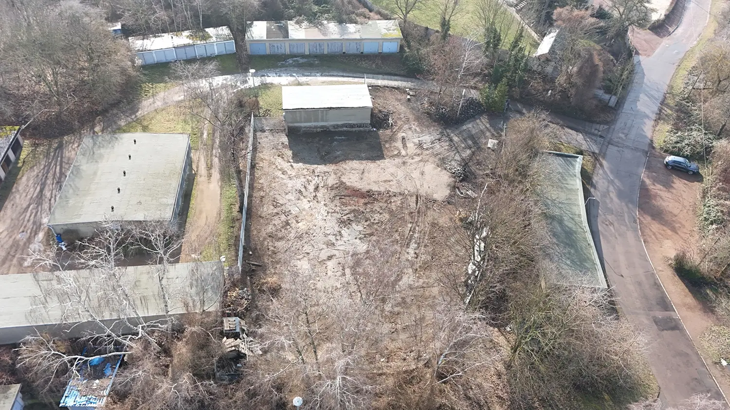 Ehemaliges Betriebsgelände der Tischlerei nach dem brandschadenbedingten Rückbau