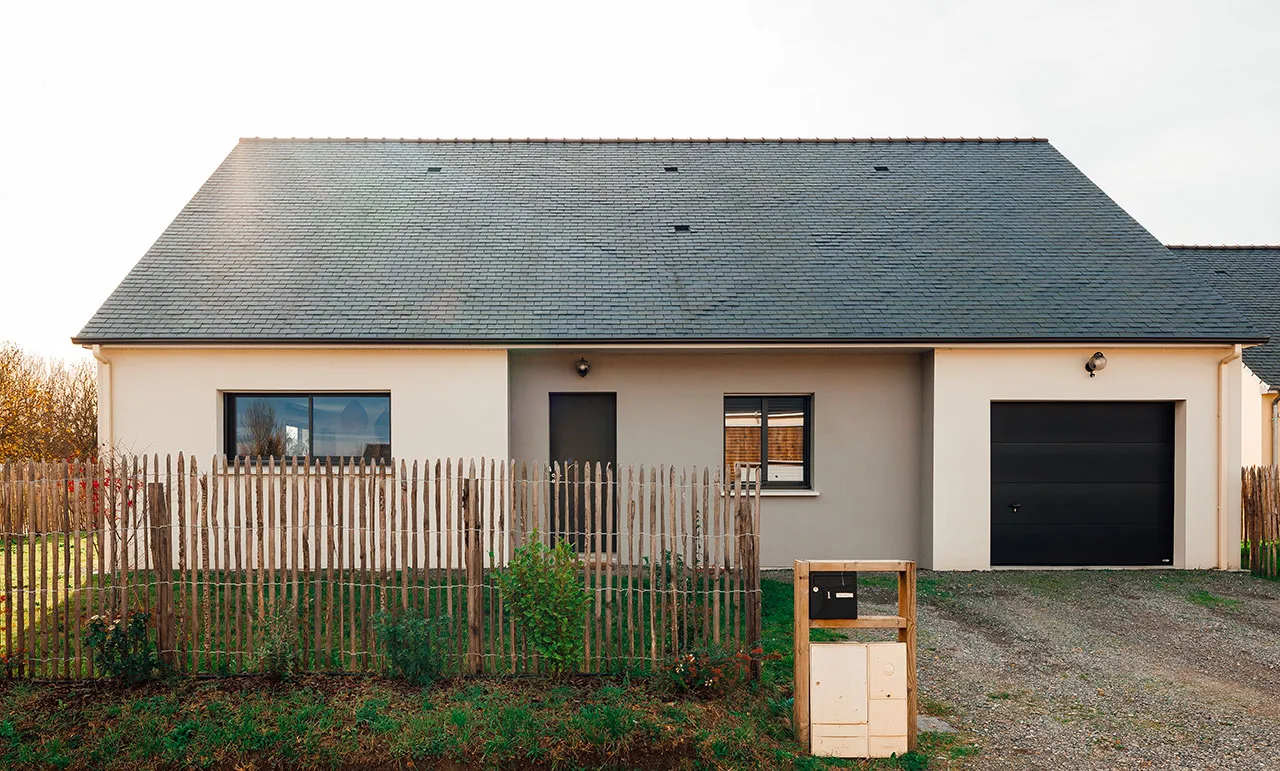 Maison de Villevêque — équilibre et clarté