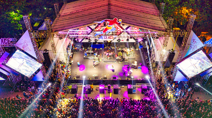 Gestire il momento: come il feedback in tempo reale trasforma gli eventi su più siti e più giorni 