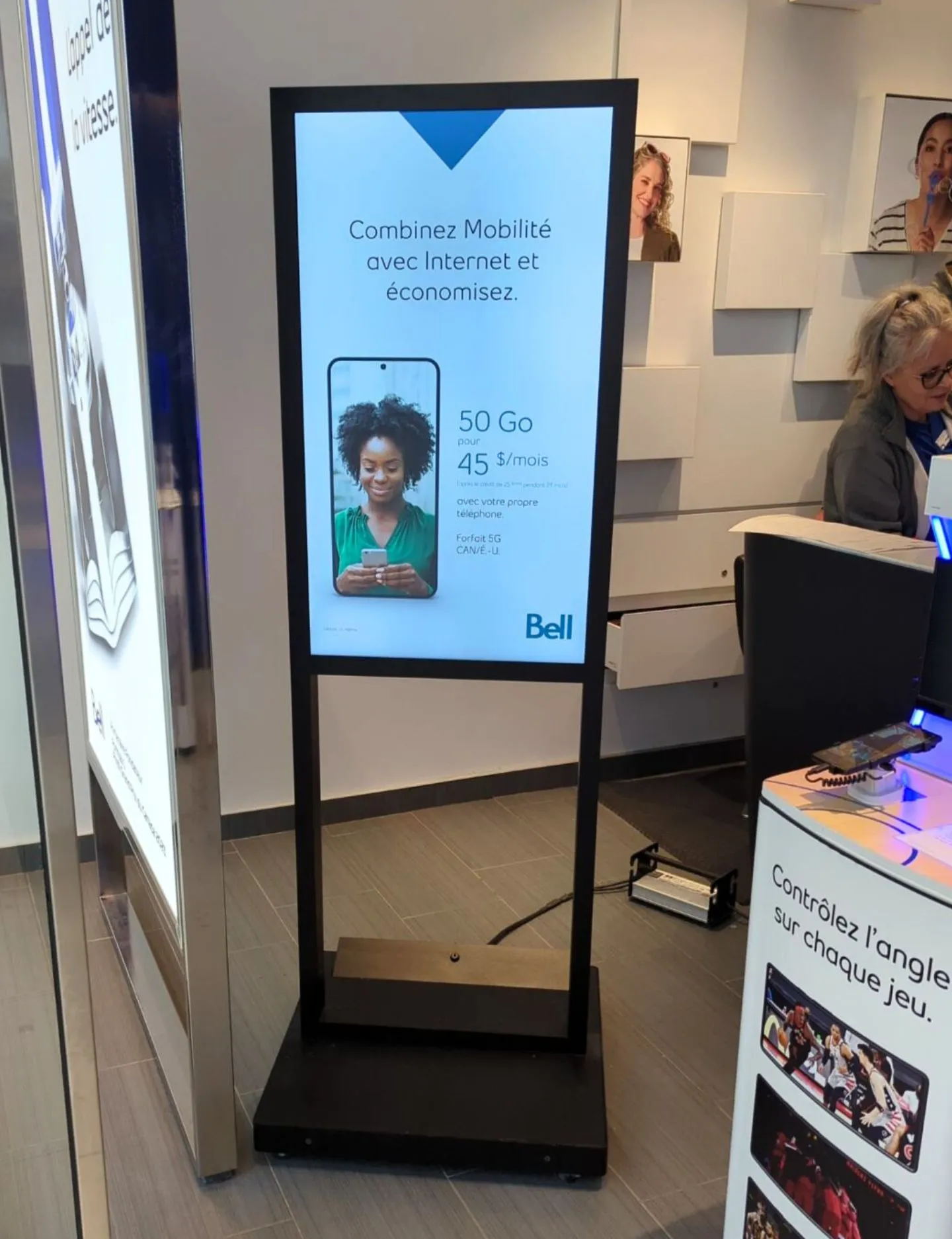 Battery-powered LCD display for Bell at Les Promenades Gatineau Mall 2023.