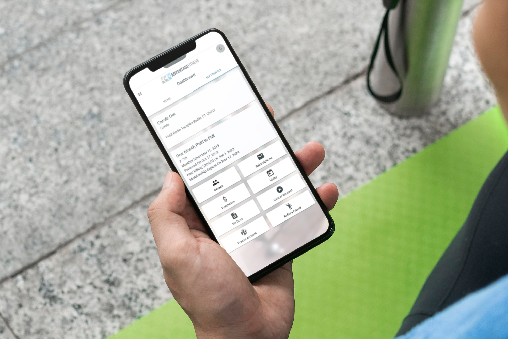Member looking at the advantage app