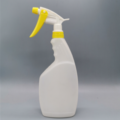 PE trigger spray bottle 500mL with 28mm neck finish