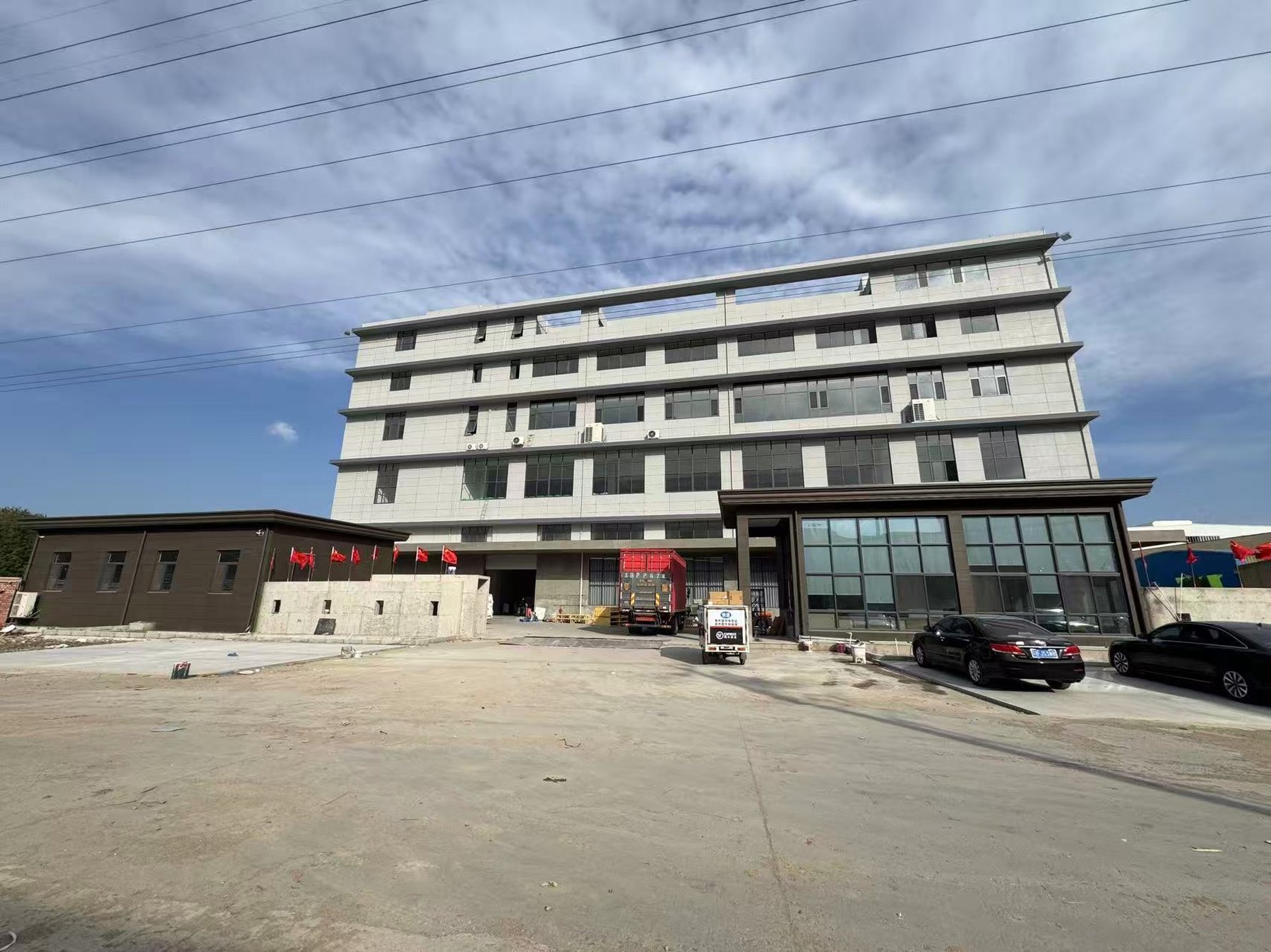 Exterior of Jadewell's plastic film and bag manufacturing facility in China