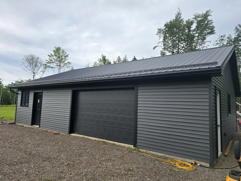 image of a sparkling bathroom for a cleaning service