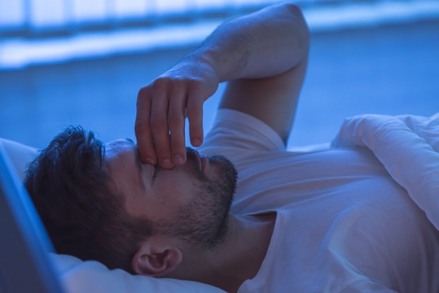 How Low Testosterone Disrupts Sleep Patterns