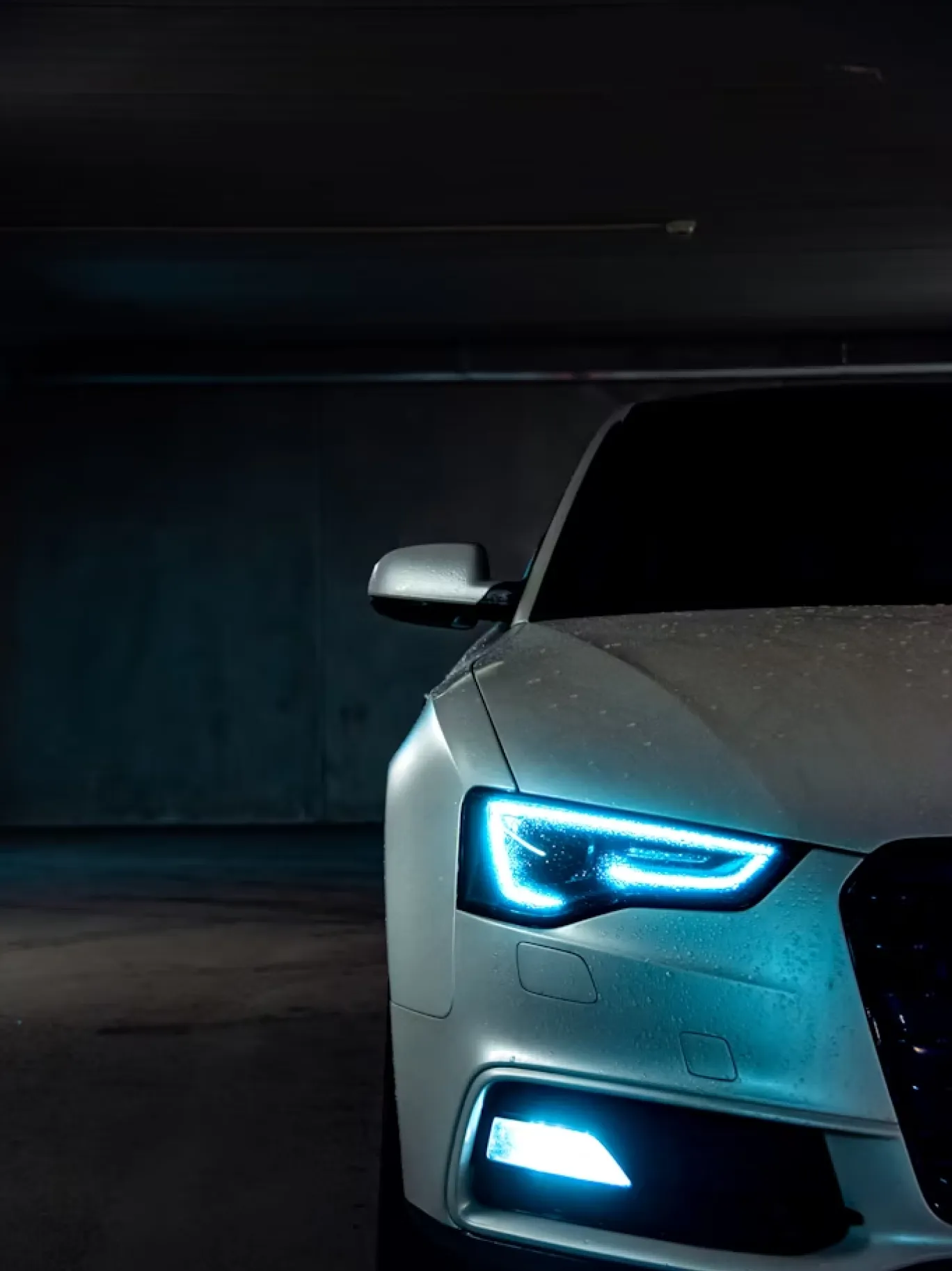 car-img
