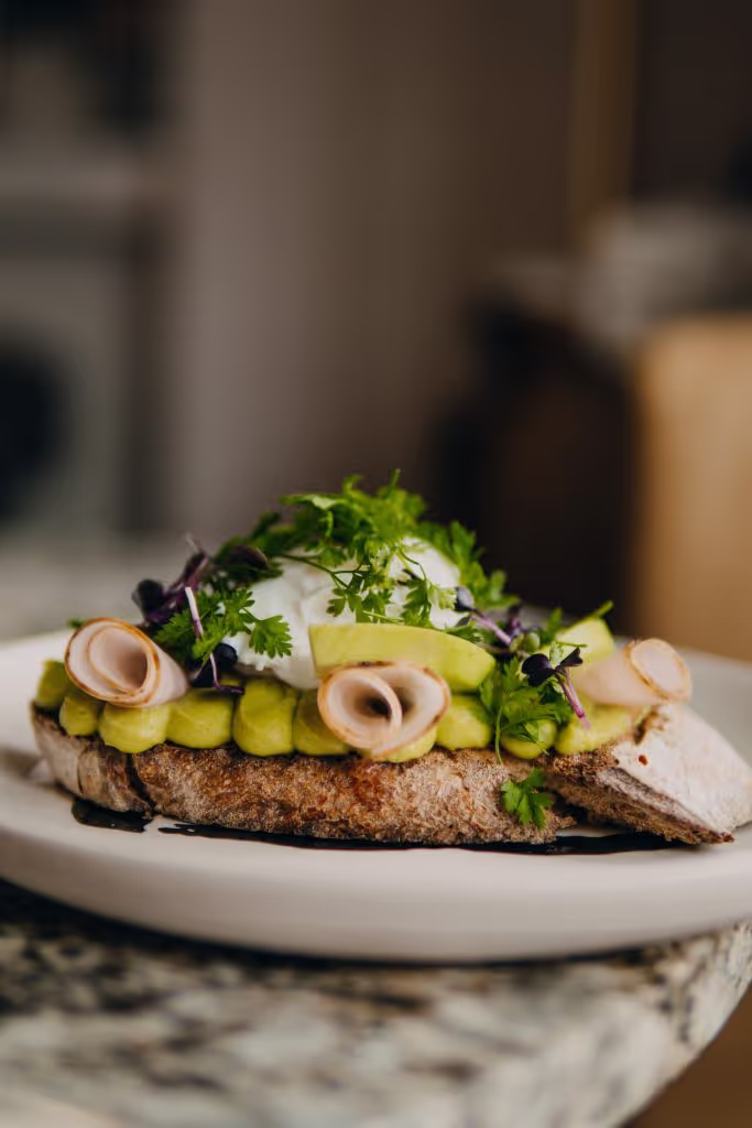 Ericeira - Nuno Matos trocou o campo pela praia. Surfámos a (deliciosa) Onda