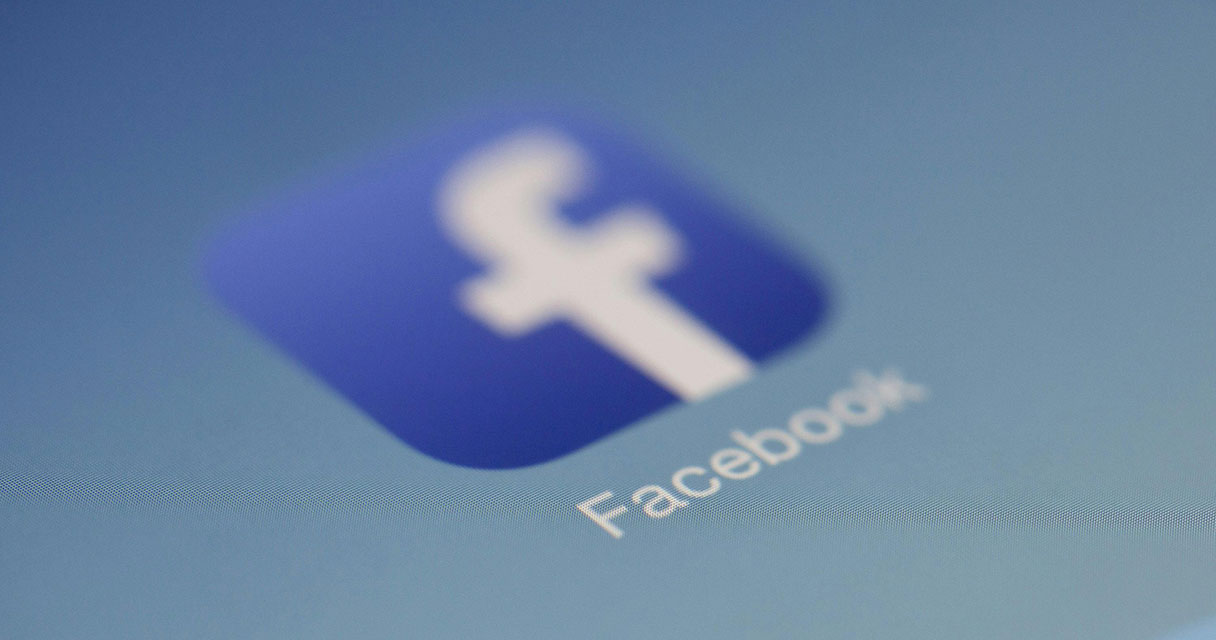 Why Agencies Choose Our Custom Catalog Ads Platform Over Facebook Advantage+