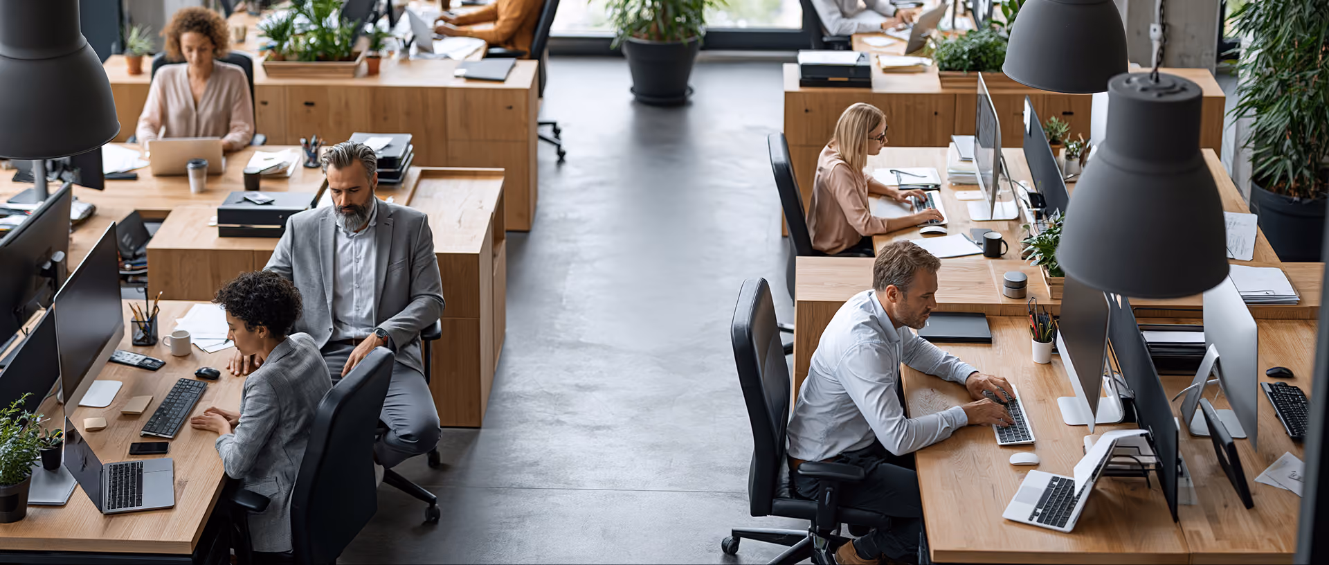 iForAI team working together in an open-plan office