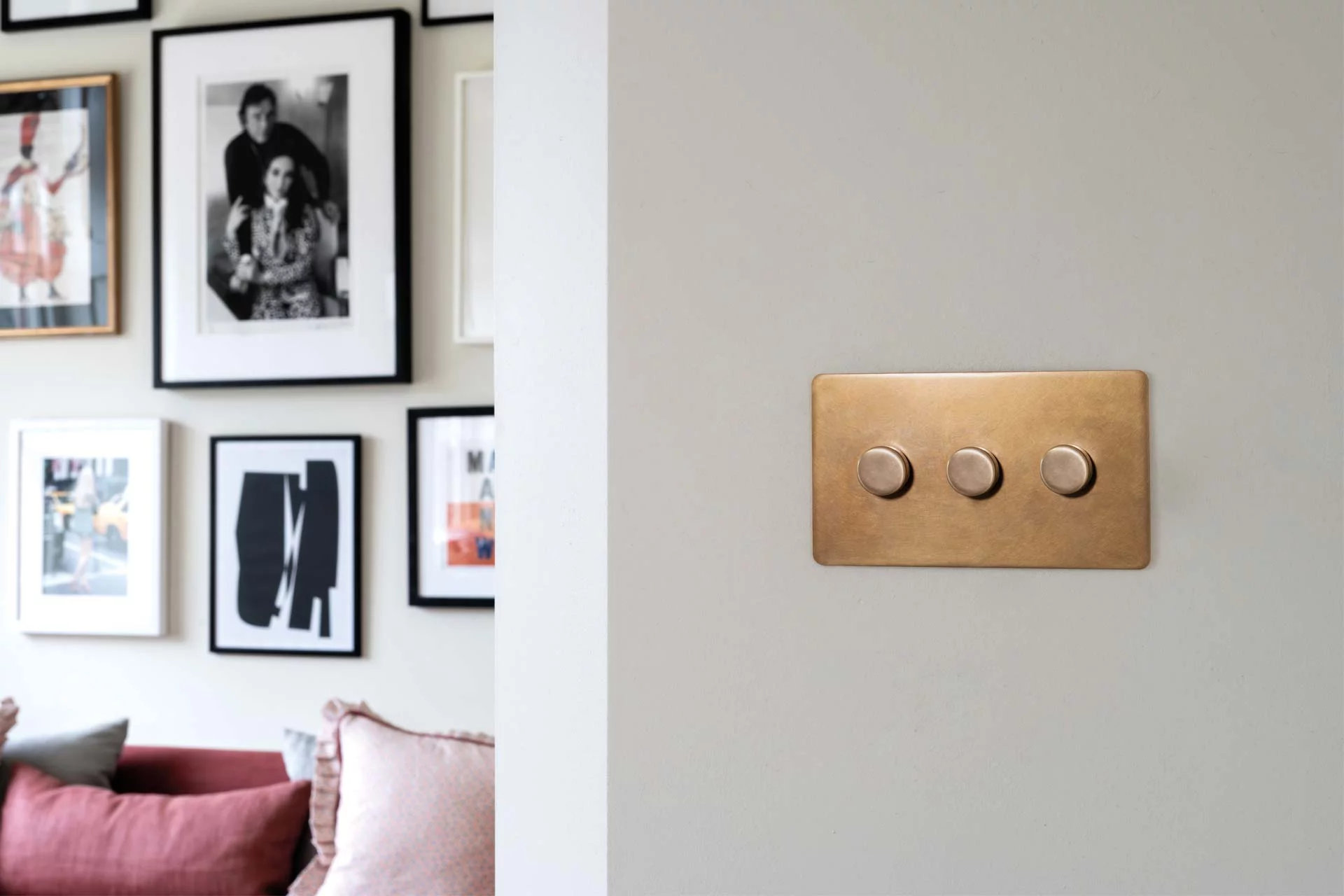 How Corston Architectural Detail launched Demand Gen in France to drive +47% uplift in overall Google revenue YoY