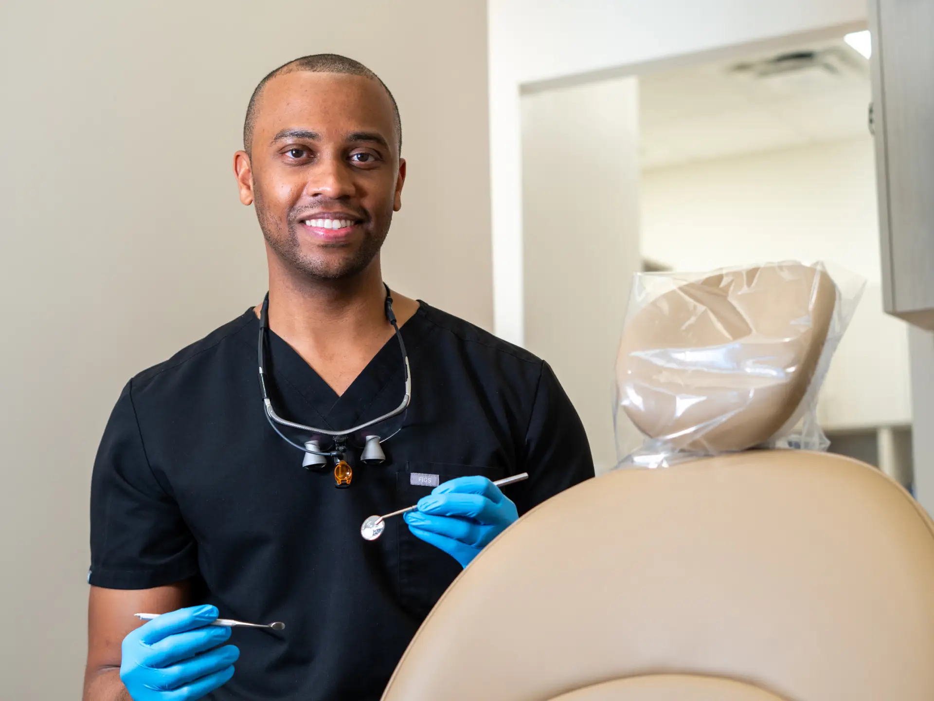 Dentist in Kenner Dental Company