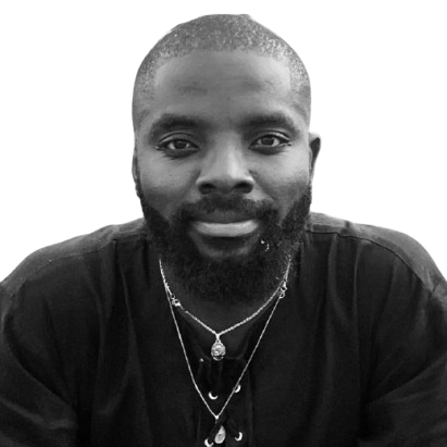 tomi olugbemi headshot
