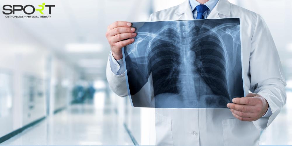 middle back pain when breathing
