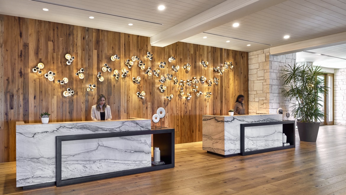 front desk lobby at omni barton creek resort
