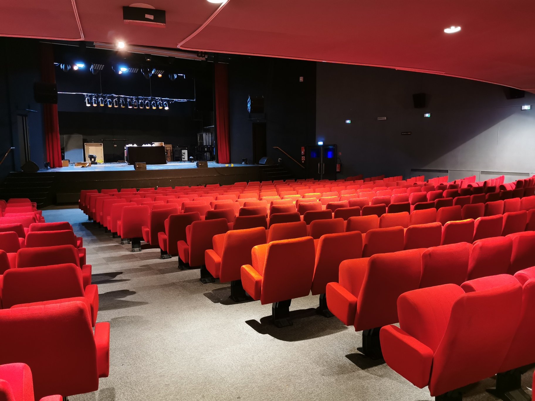 auditorium de l'espace Paul Eluard