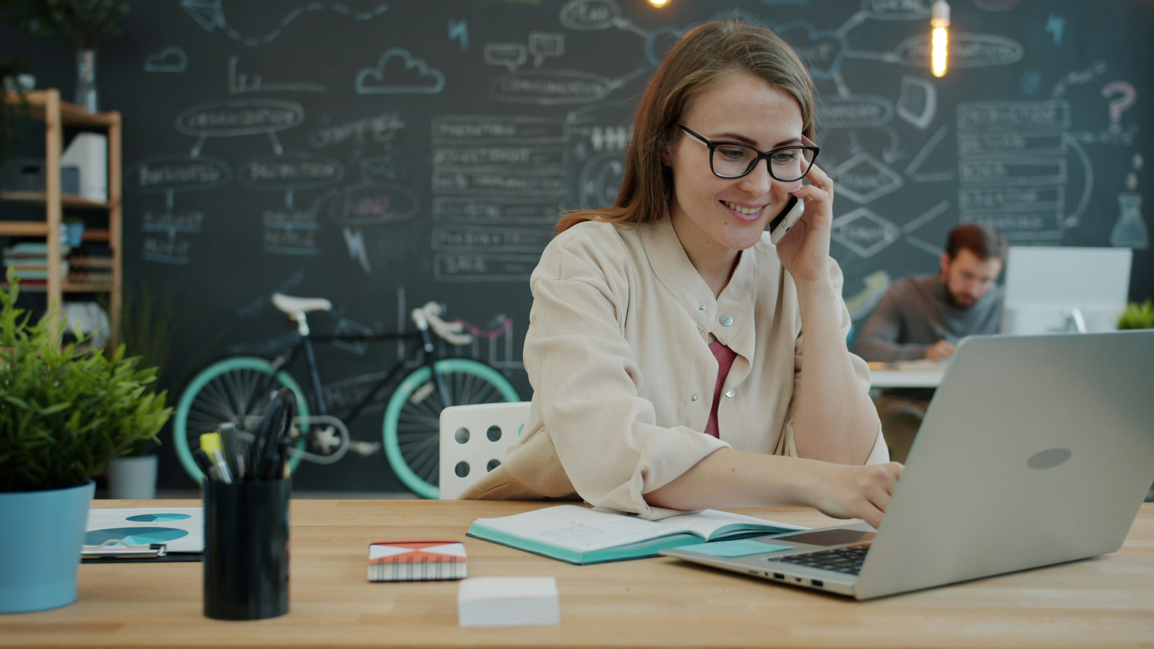 Small business owner getting QuickBooks help from Frederick MD CPA