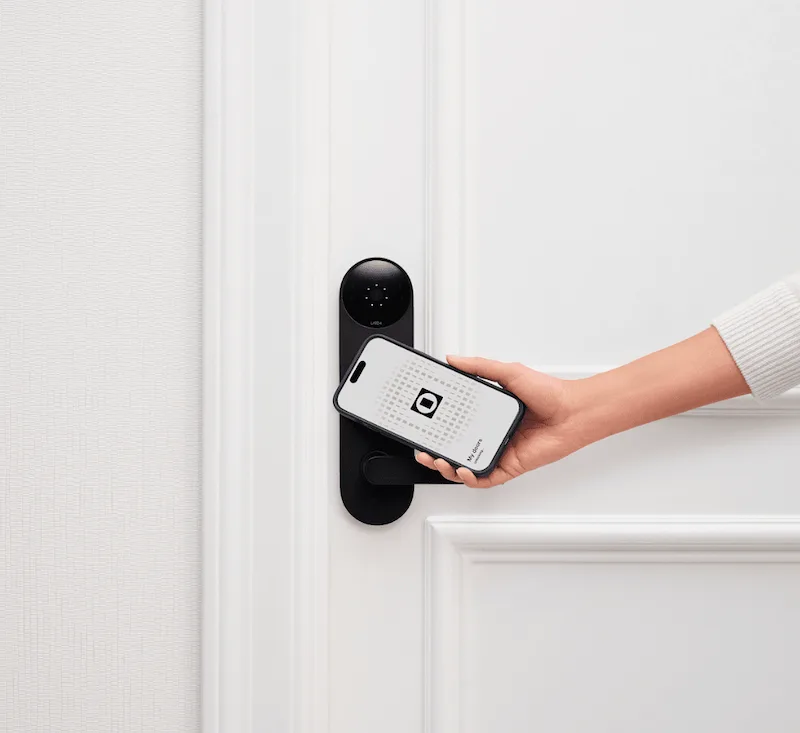 Accessing door using DOOR app