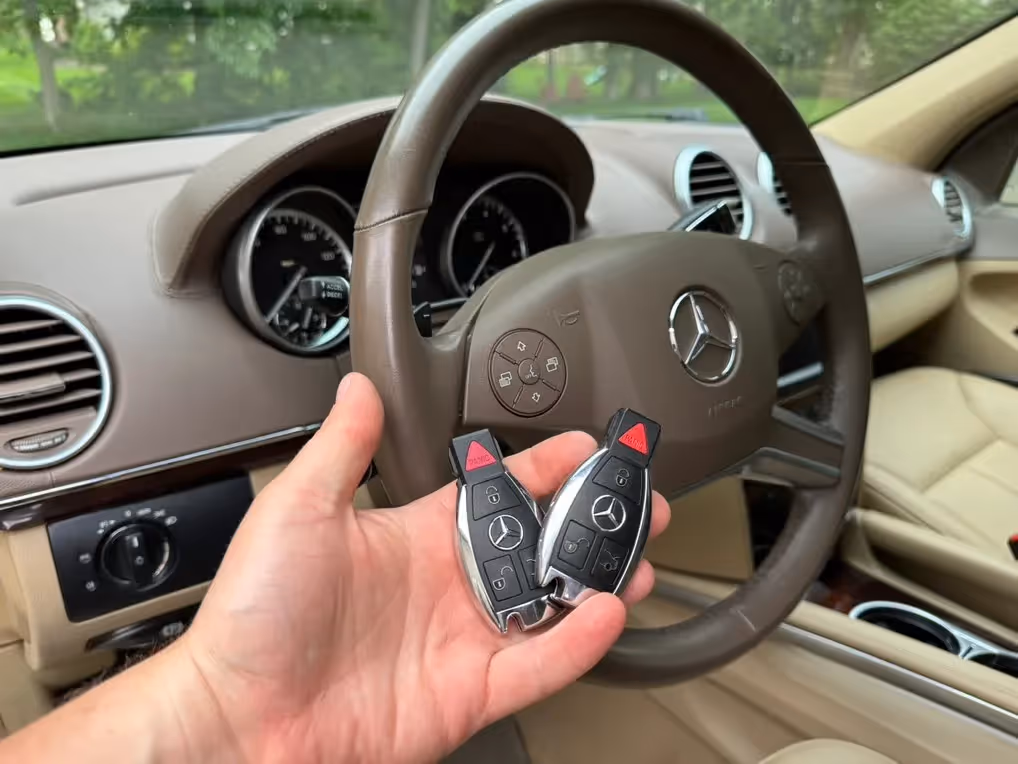 Close-up of push-to-start ignition button in modern vehicle – Push-to-start system support and key fob troubleshooting in Columbus, OH
