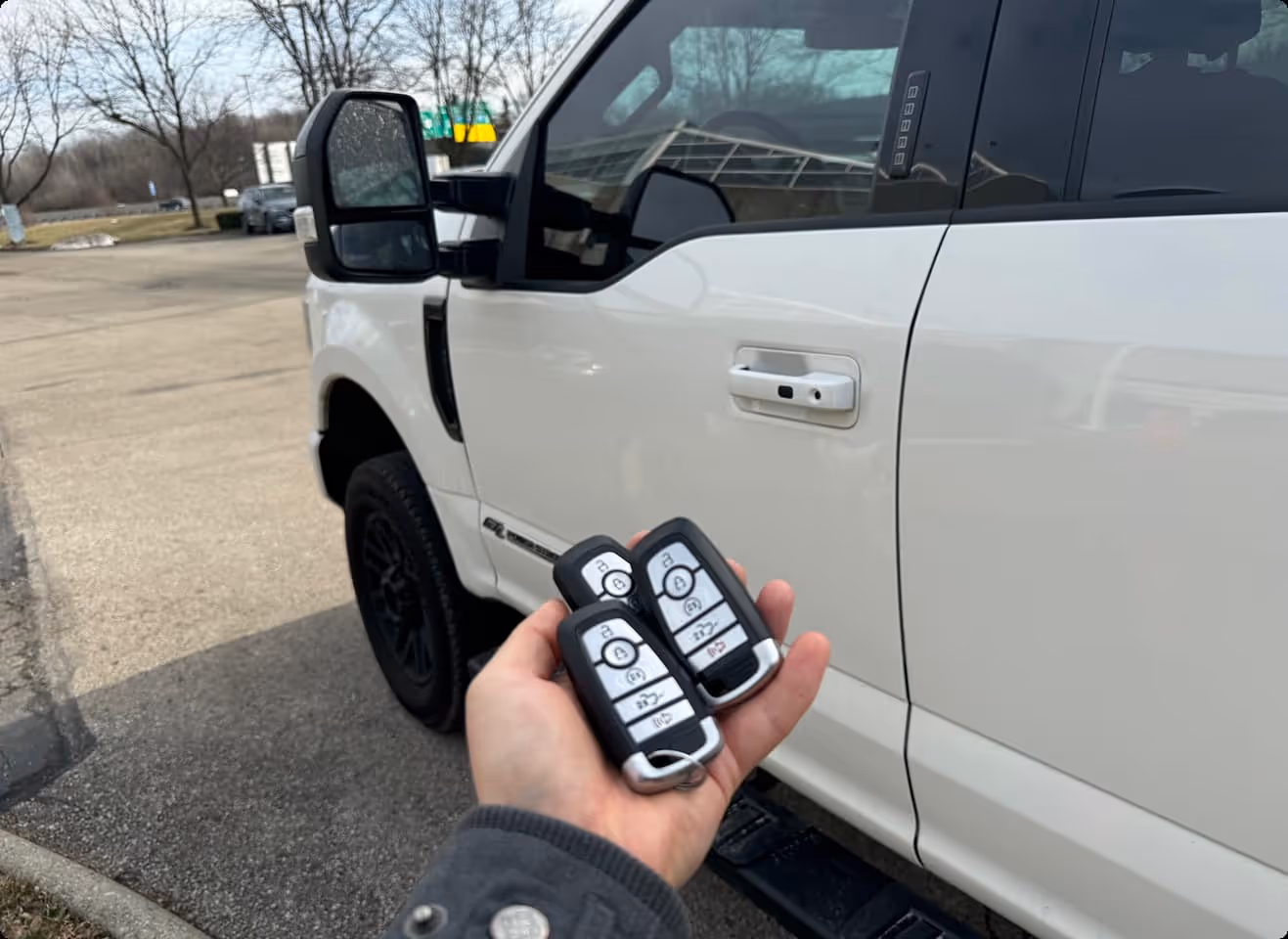 Close-up of push-to-start ignition button in modern vehicle – Push-to-start system support and key fob troubleshooting in Columbus, OH