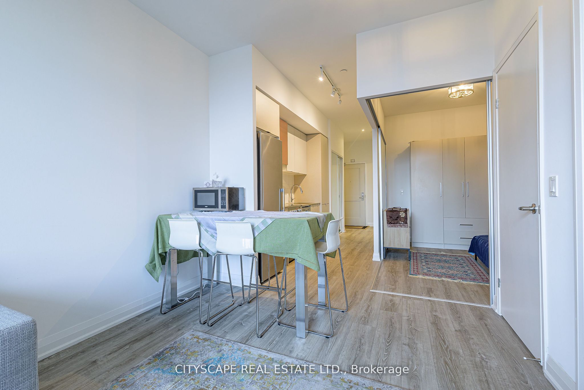10 Gibbs Road #304_11