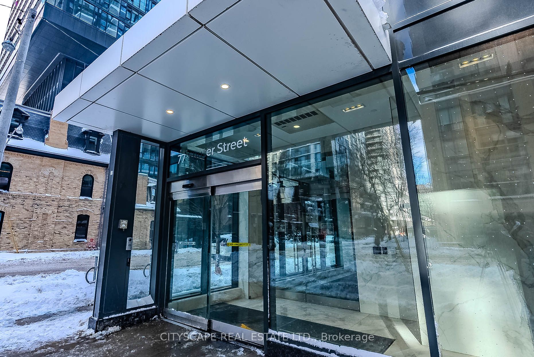 77 Shuter St #907_3