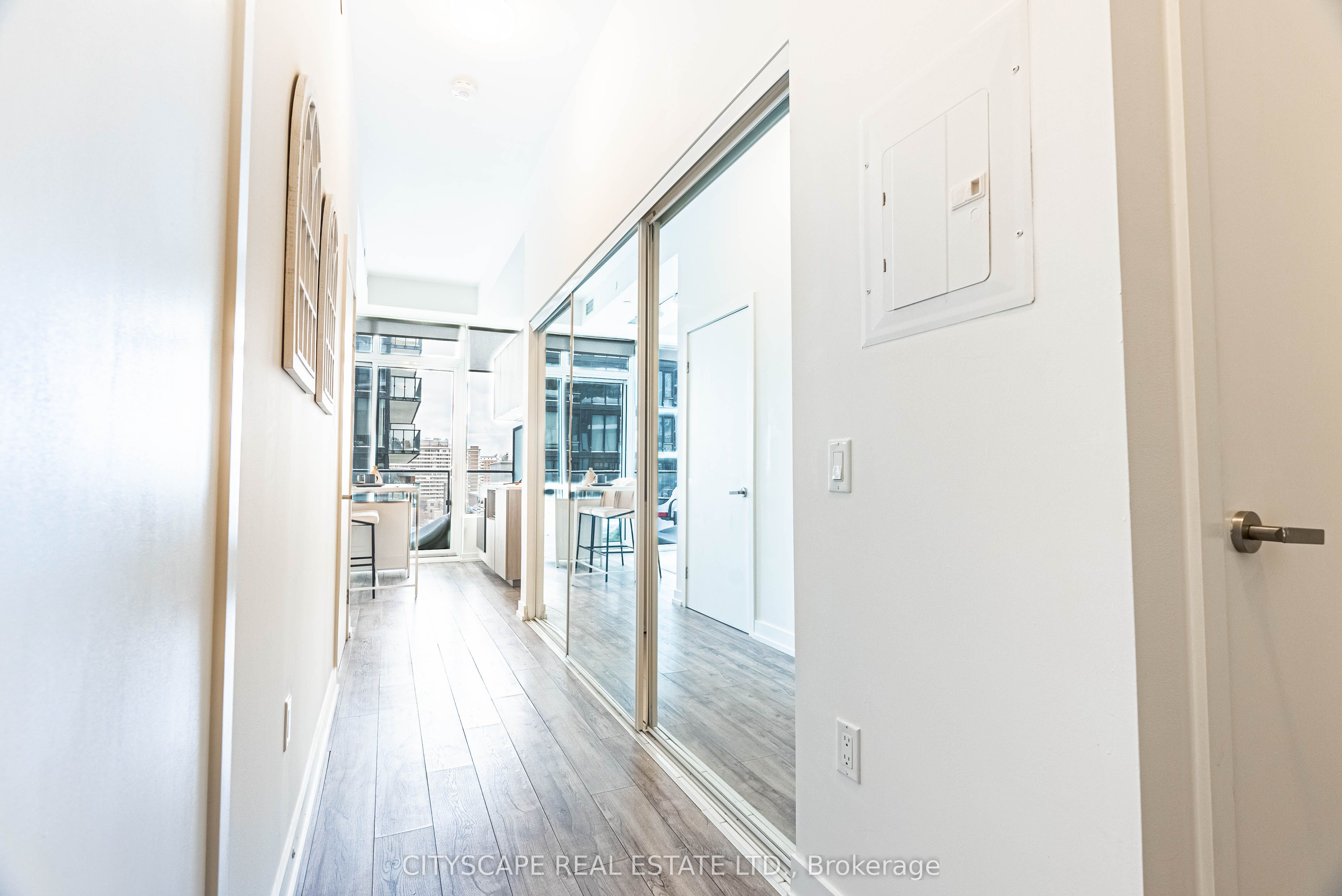 77 Shuter St #907_11