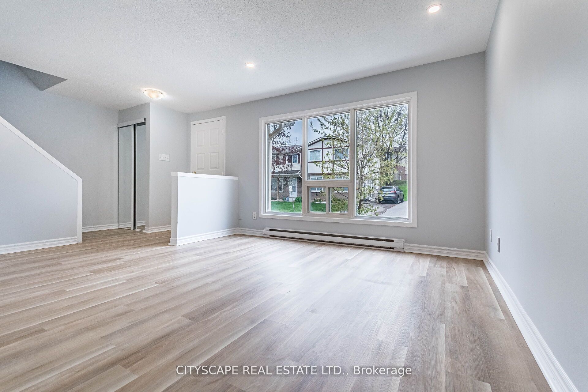 20 Mayfield Ave #8_10