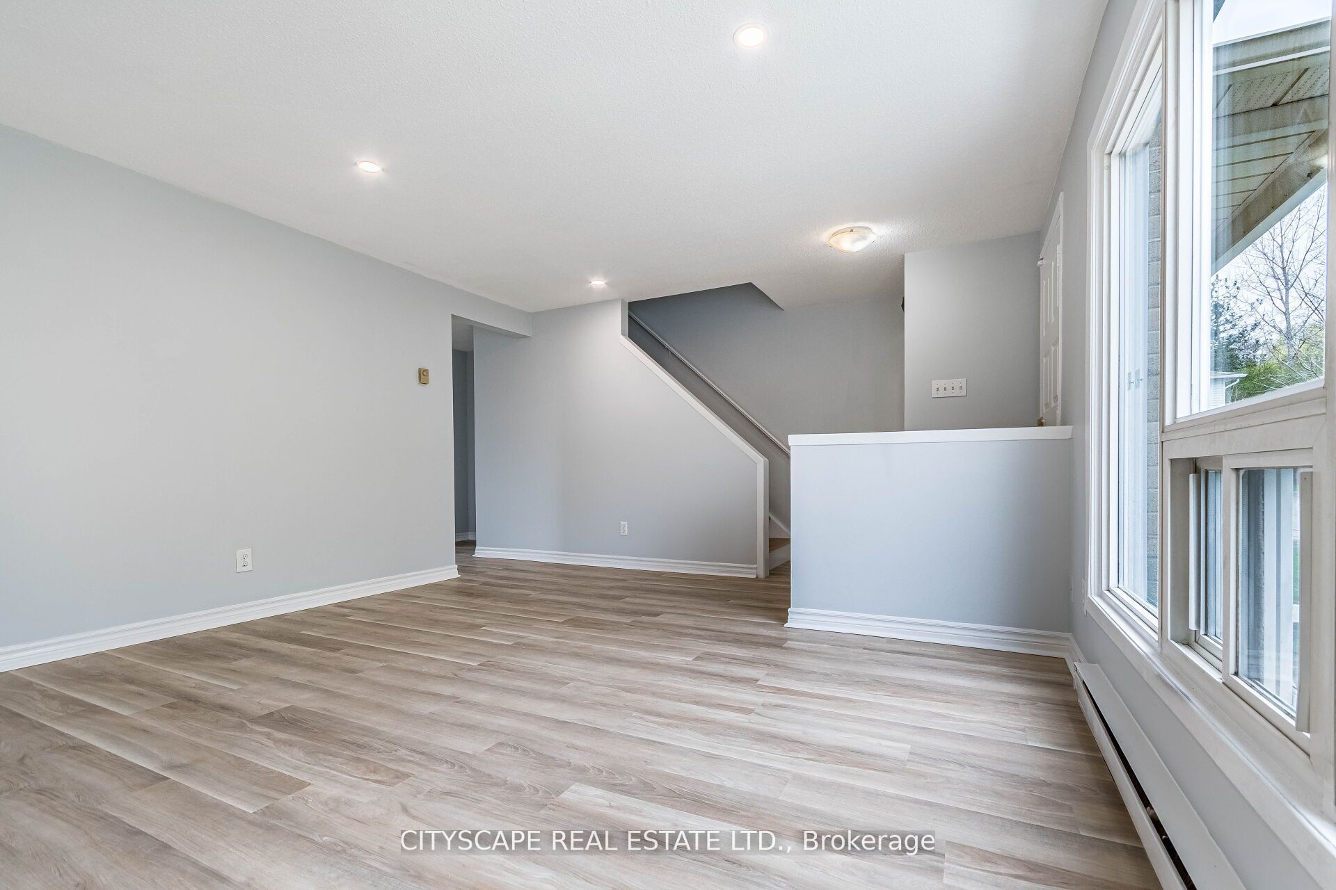 20 Mayfield Ave #8_13