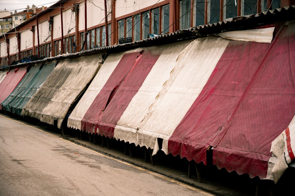 The Best Frostburg Awning Fabric Replacement Services for a Shady Summer