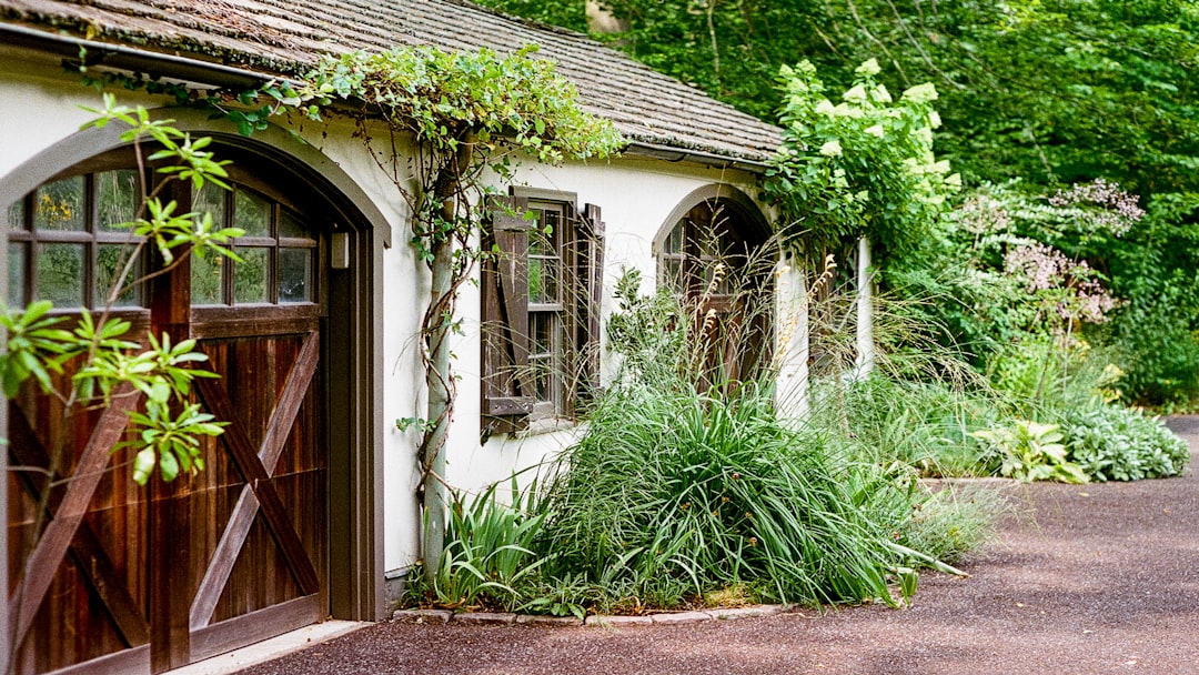 How an Insulated Garage Door Keeps Your Garage Comfortable and Your Wallet Full
