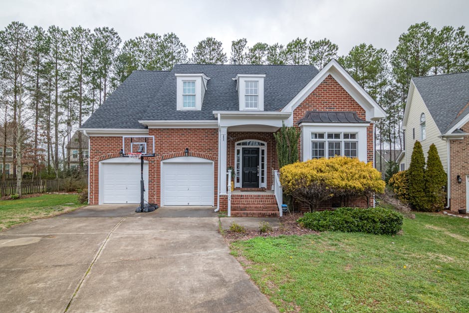 How Garage Door Condition Affects Home Appraisals: Definitive Guide