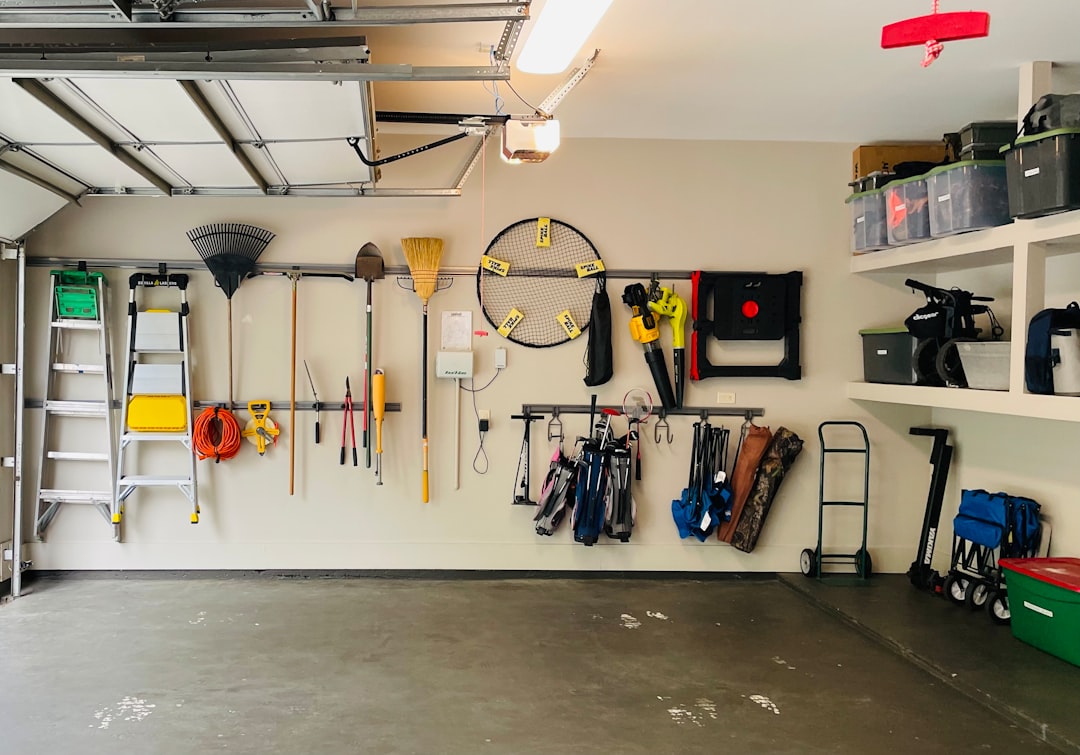 How to Conquer These Garage Door Remote Troubles