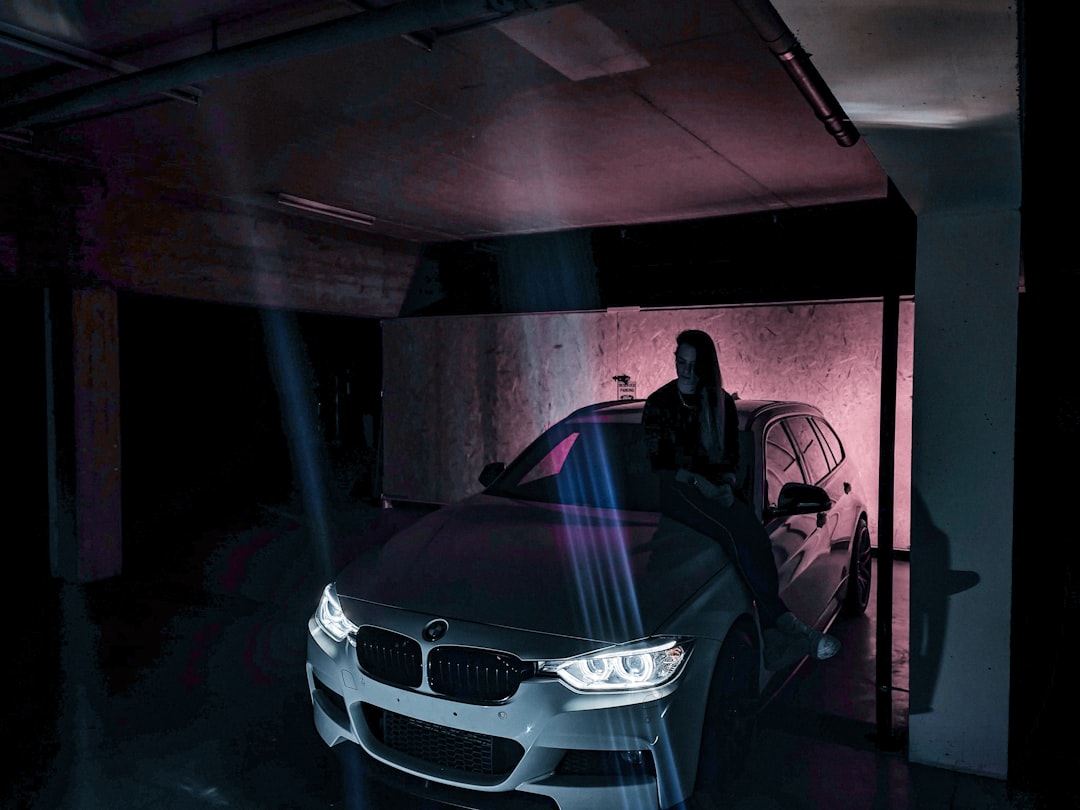 Step-by-Step Guide to How Garage Door Safety Sensors Work