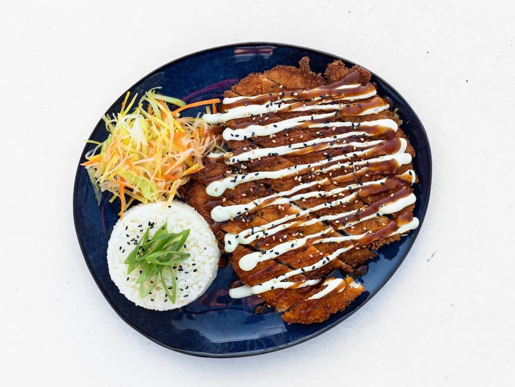 Catering Praha - signature chicken Katsu řízek