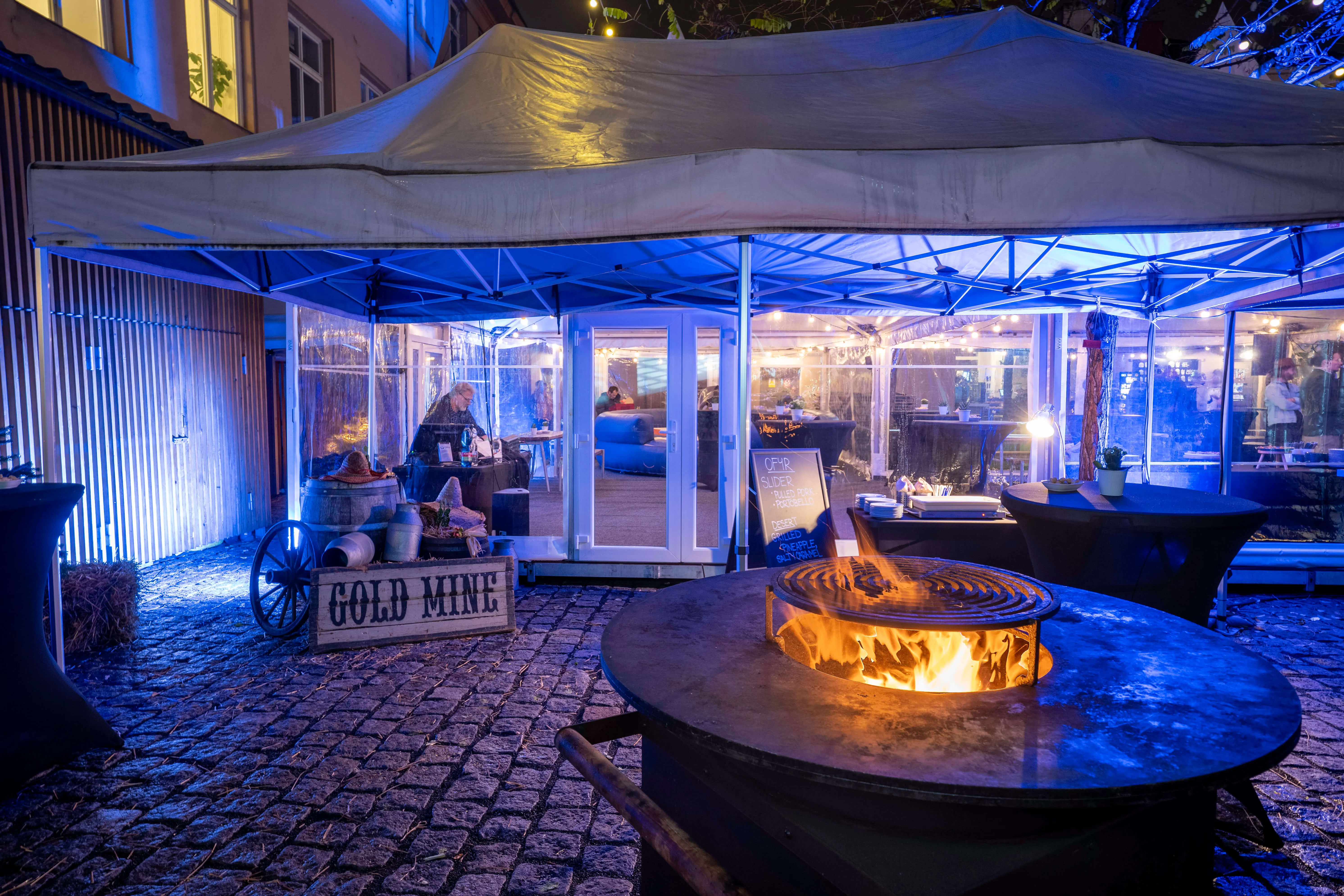 Eventový prostor Praha - vánoční večírek, Wild west, tematický večer, dekorace 