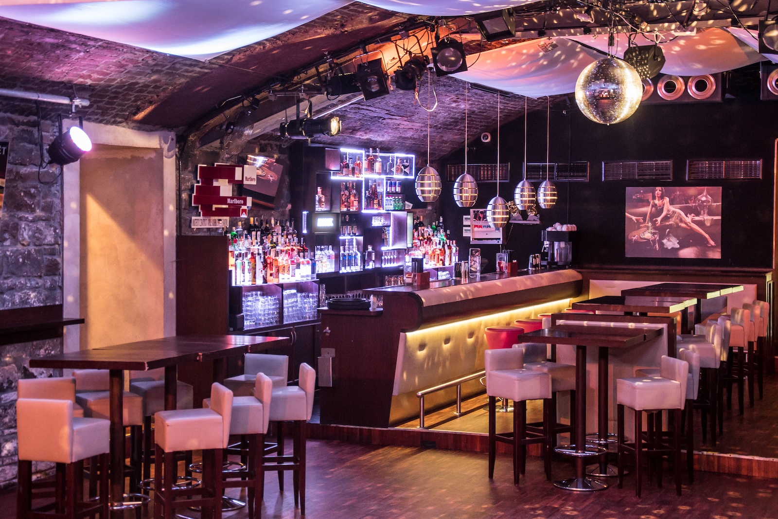 Eventové prostory Praha - Terminál Karlín živá hudba, vystoupení kapely The Apples