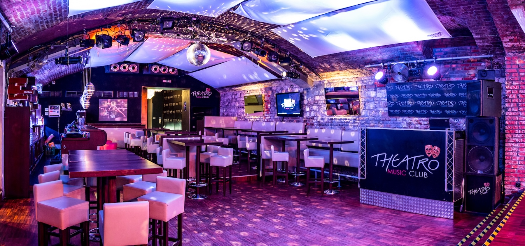 Eventové prostory Praha - Terminál Karlín od cateringu po produkci