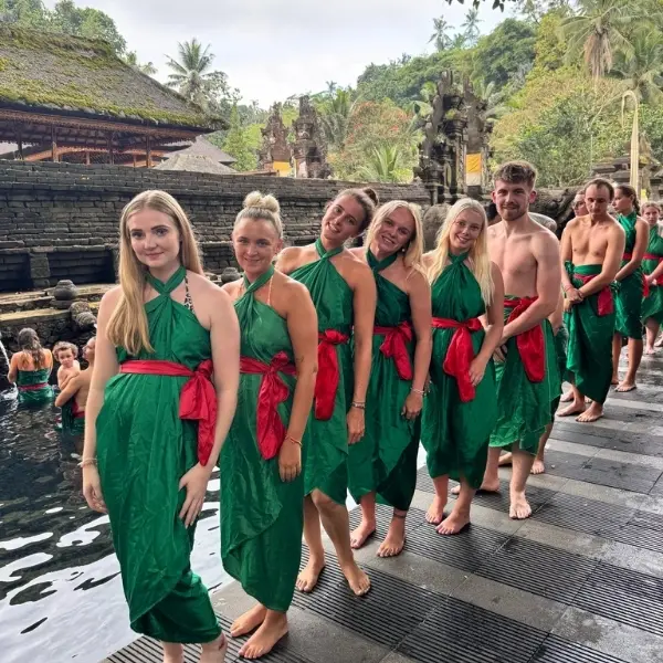 Camp Bali group temple tour
