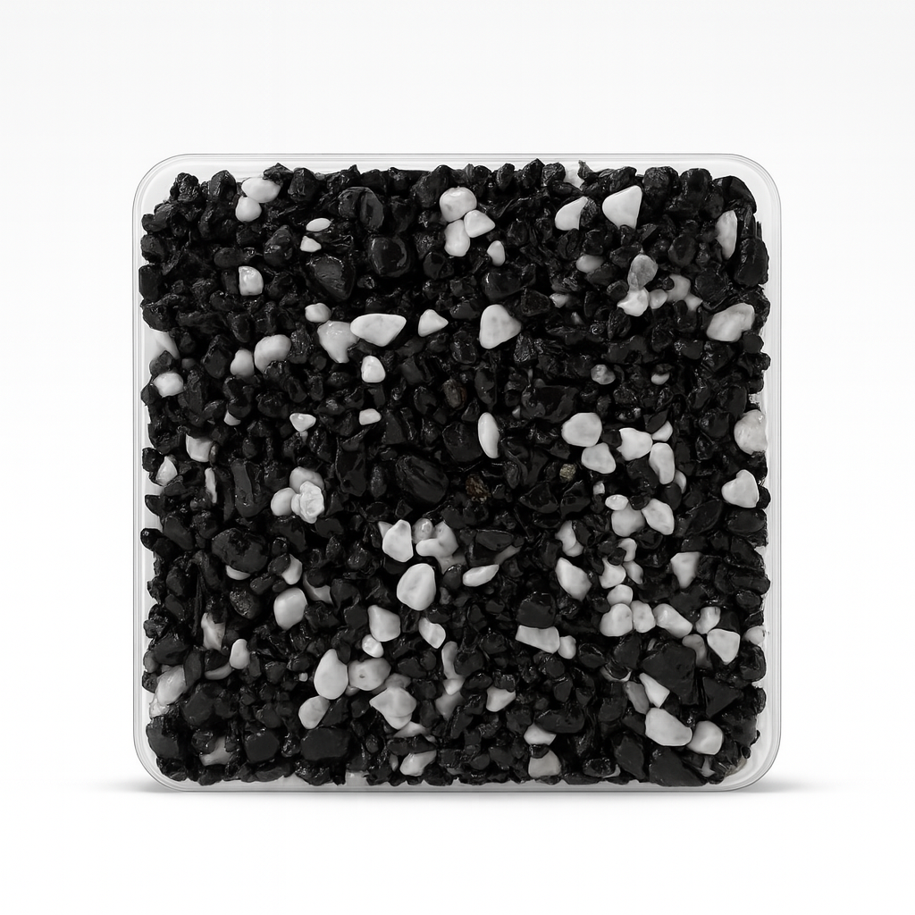 RC-02 Black & White – bold contrast of black and white natural pebbles in a clean resin-bound texture.