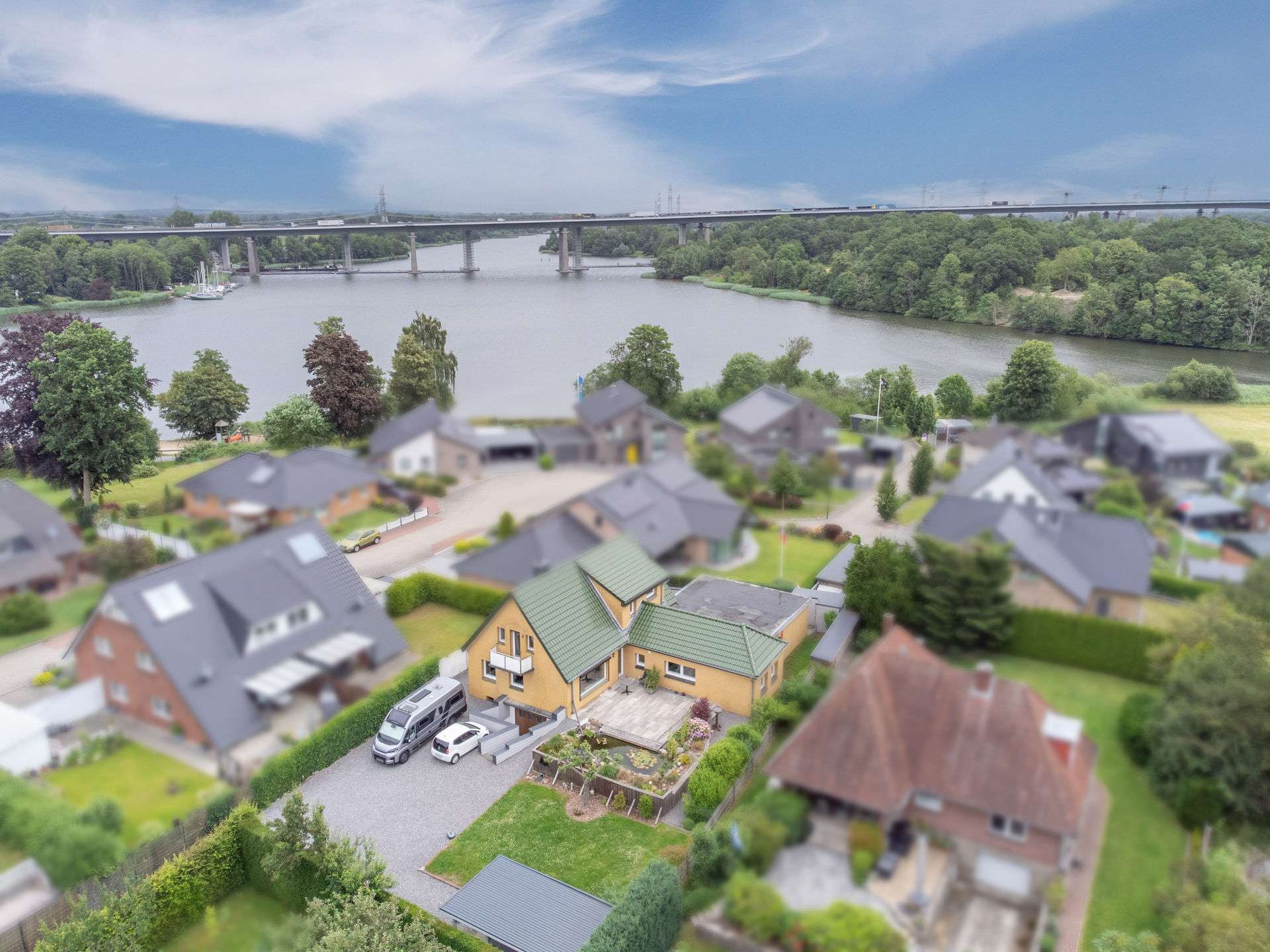 240 Meter zum Badestrand - Verstecktes Wohnjuwel mit Designfaktor in Borgstedt