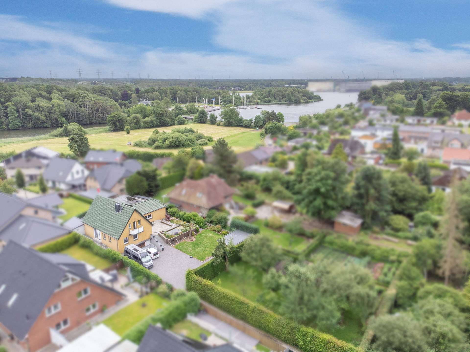 Hier will man bleiben - Stilvolles Zuhause nahe der Eider