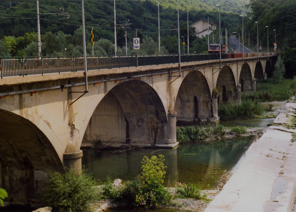 Cómo abordar el problema de la socavación de puentes