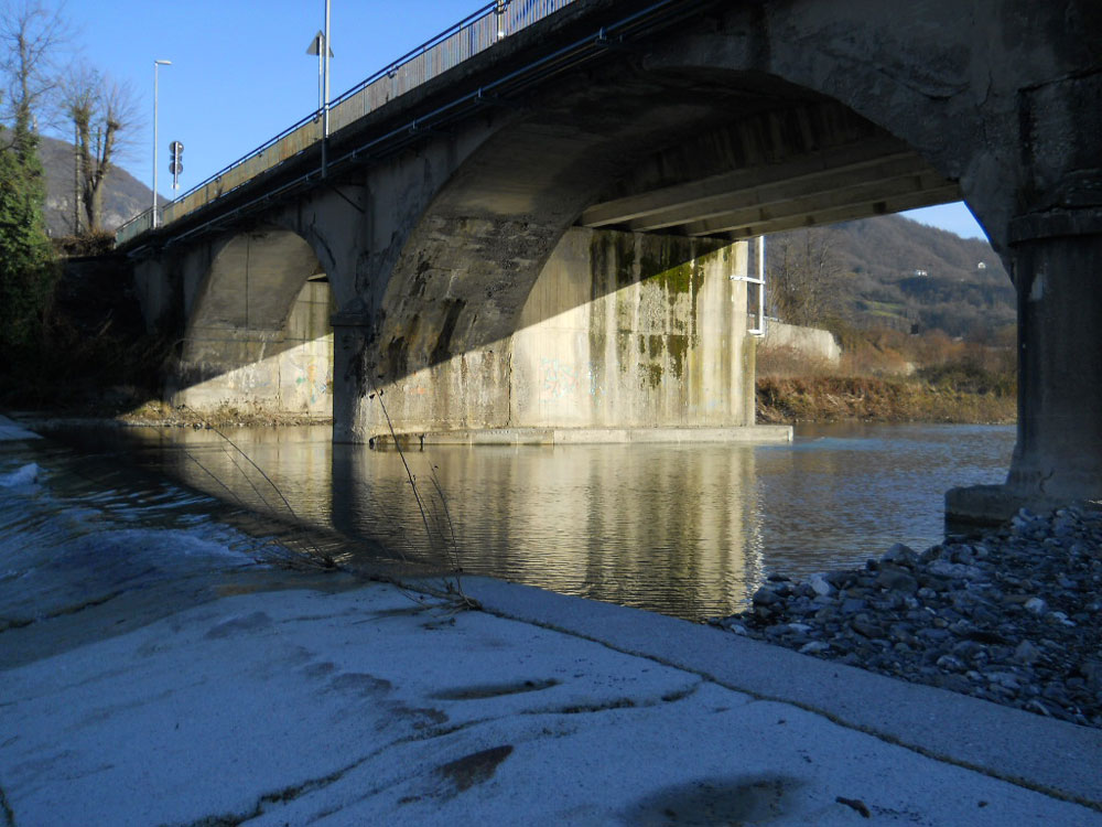 Cómo abordar el problema de la socavación de puentes