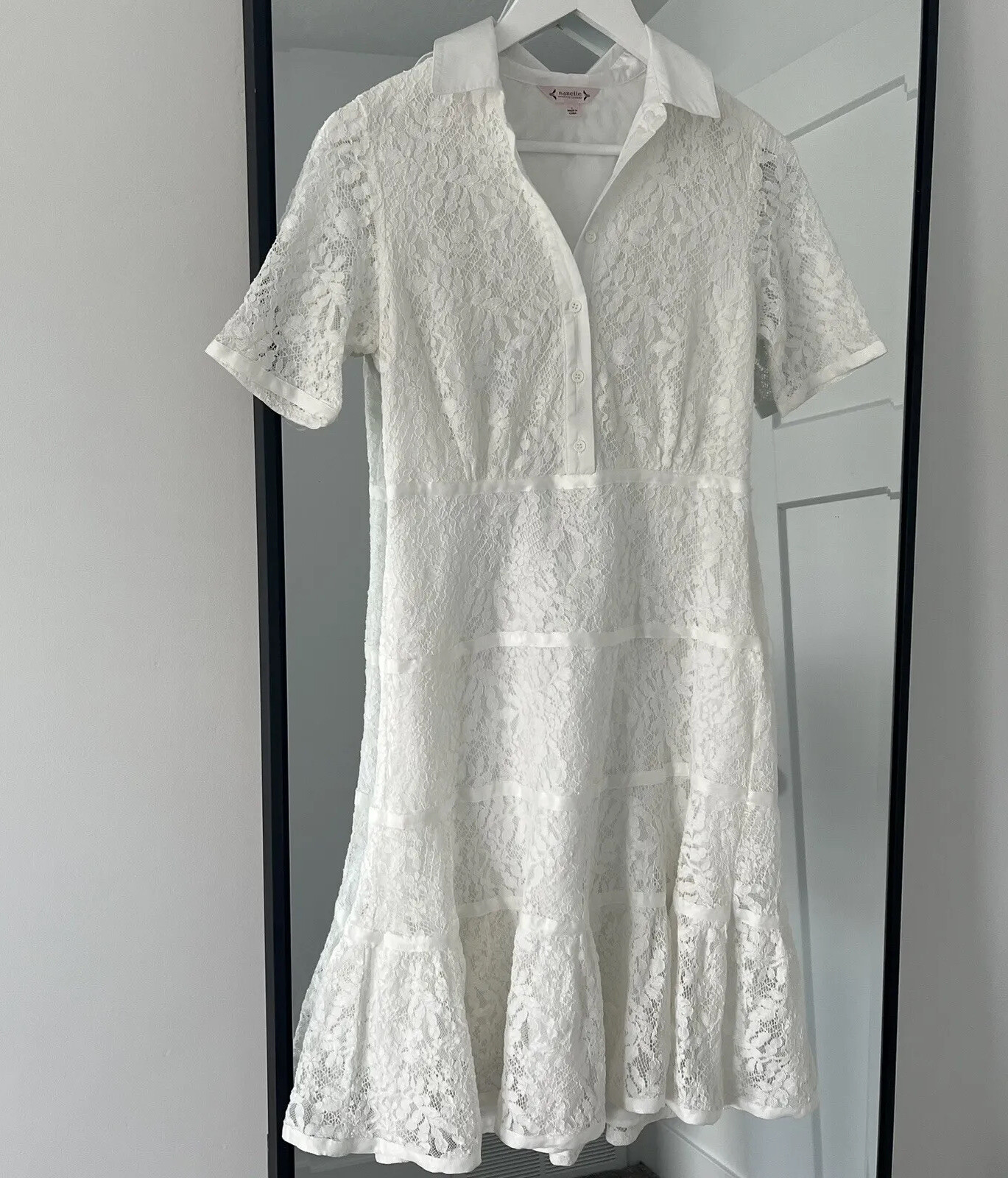 Nanette Lepore White Lace Floral short sleeve dress Elegant  women Size 2