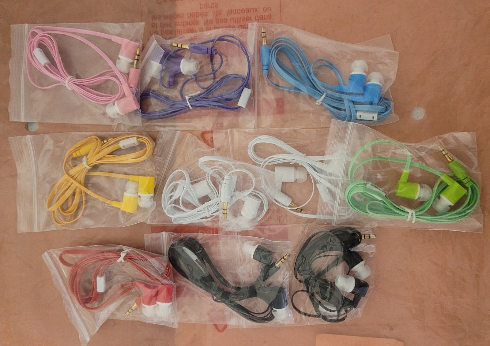 Lot of 10 Gadget Cool 3.5mm In-ear Earbuds/Headphones Assort Colors Universal