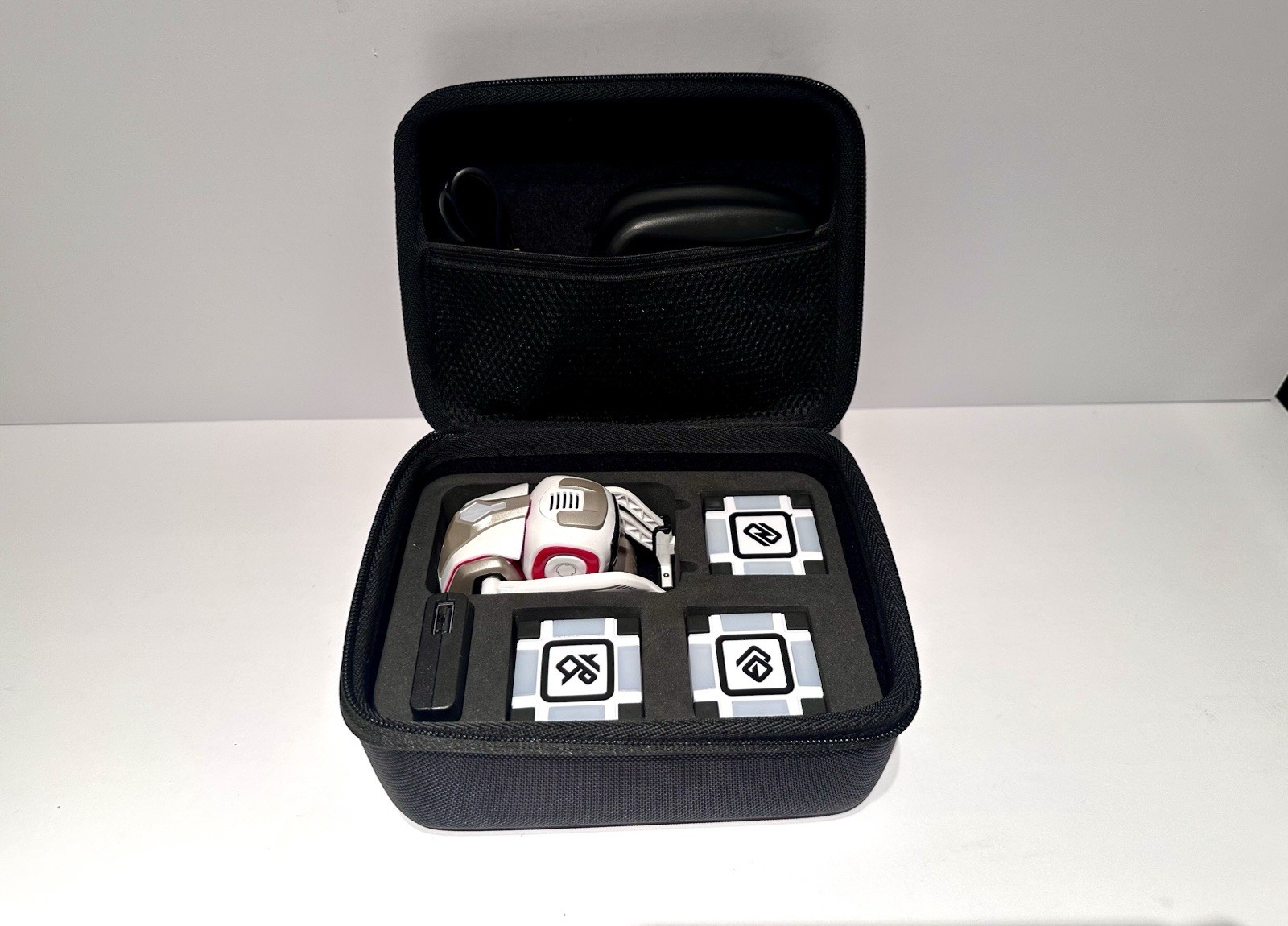 Anki Cozmo Robot Toy With Charging Dock Cubes & Case