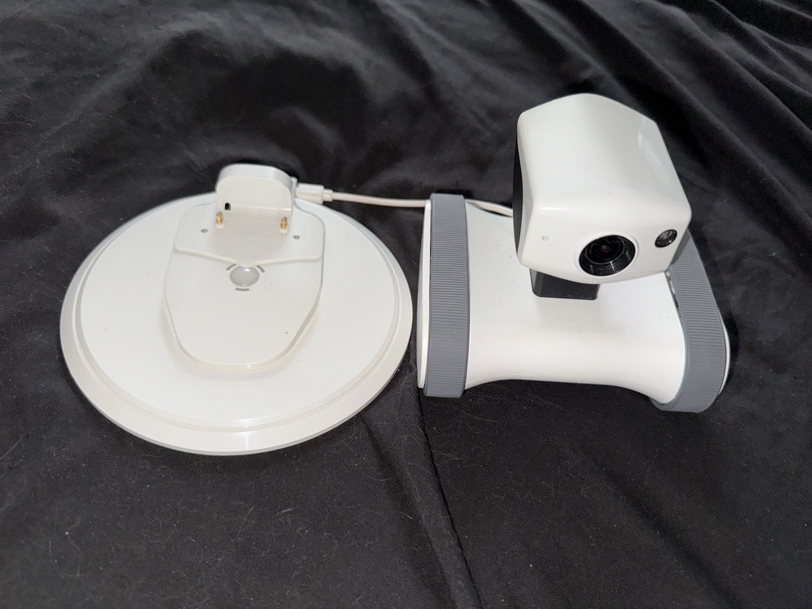 Appbot Riley Smart Home Robot Remotely Controllable 